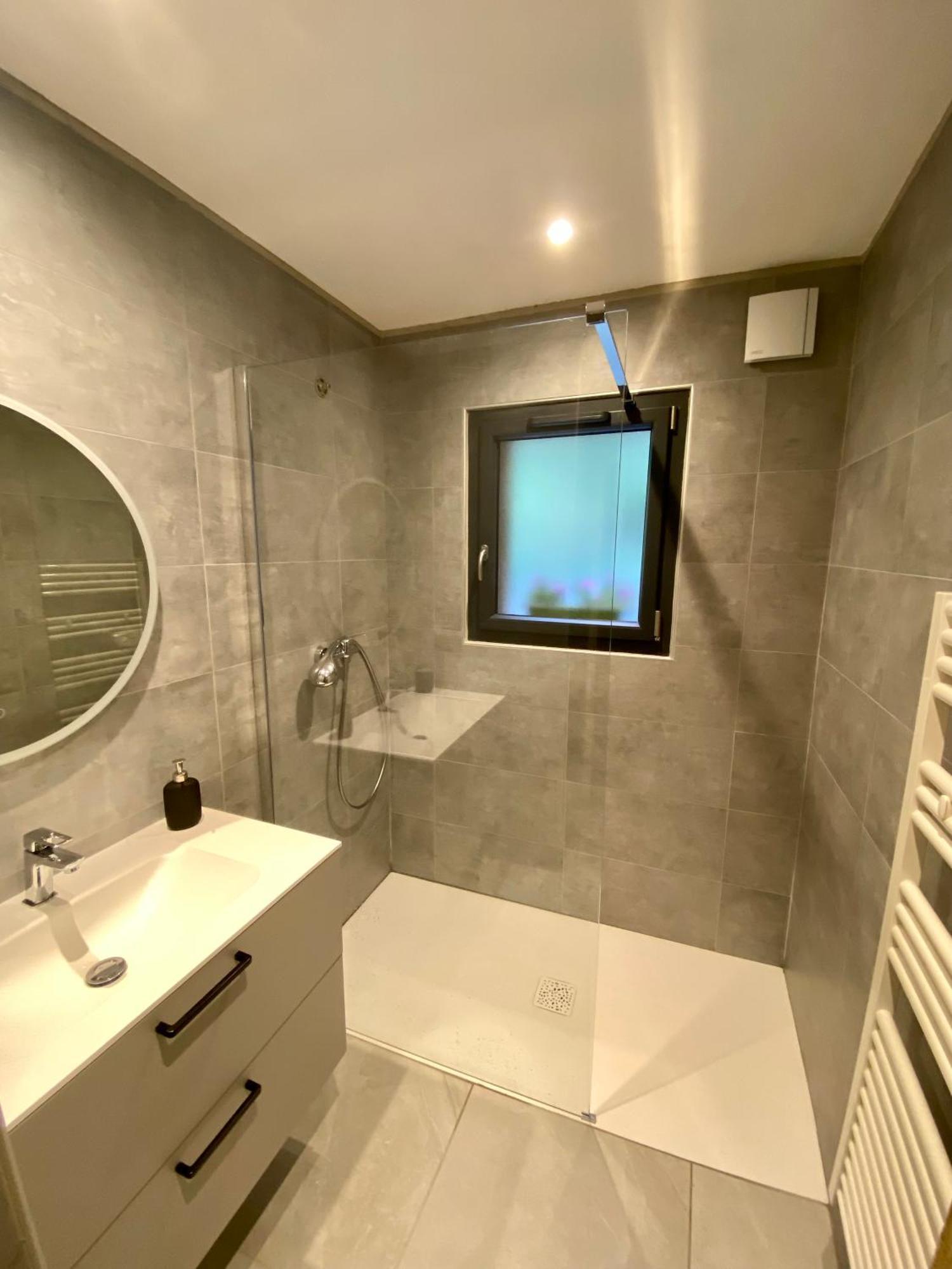 Le Mont Milo, navette privative, sauna, balnéo, vue, sdj Briançon Esterno foto